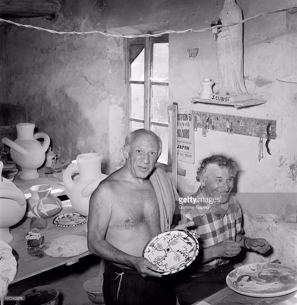 | Marc Chagall Pablo Picasso and Marc Chagall at the Madoura ceramics workshop in Vallauris 1948 – Photo Getty Images